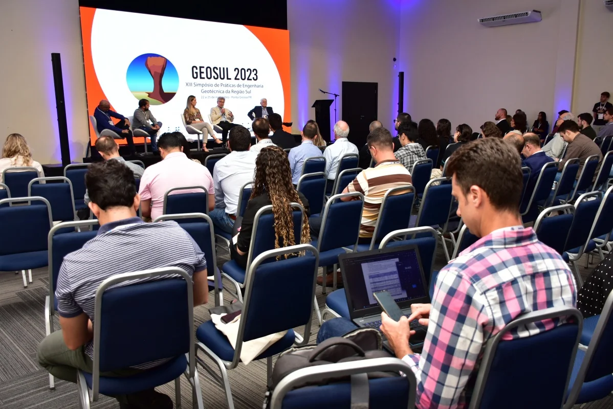 Gestão de fornecedores de eventos engenharia